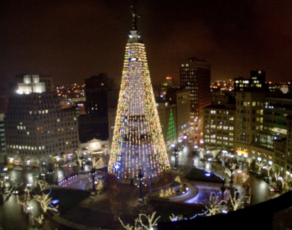 Soldiers and Sailors Monument Christmas Tree